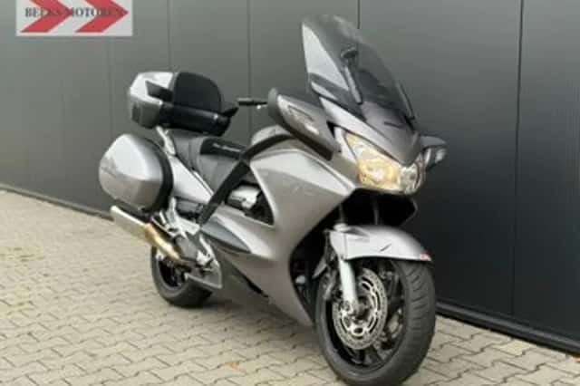 Honda ST 1300 PAN European (2002) thumbnail 2