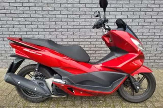 Honda PCX 150 (2016) thumbnail 1