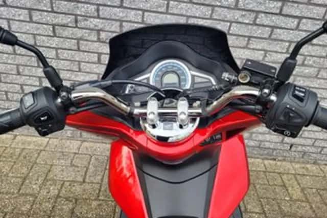 Honda PCX 150 (2016) thumbnail 5