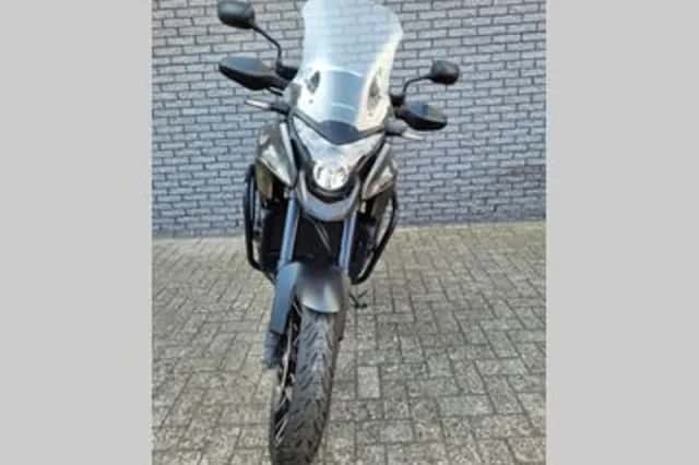 Honda VFR1200 (2015) thumbnail 2