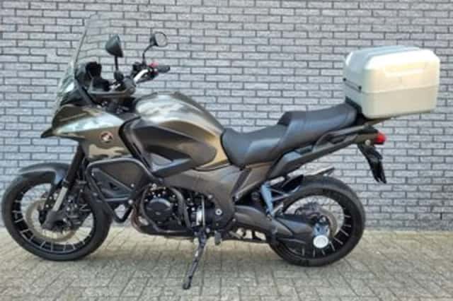 Honda VFR1200 (2015) thumbnail 3