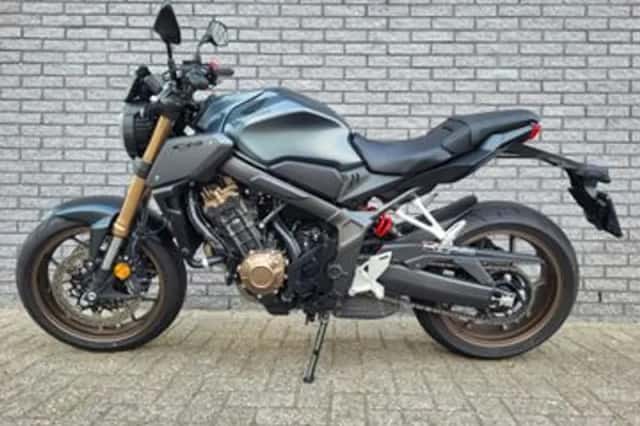Honda CB650R (2024) thumbnail 3