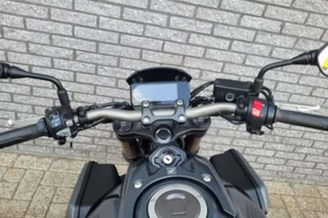 Honda CB650R (2024) thumbnail 5