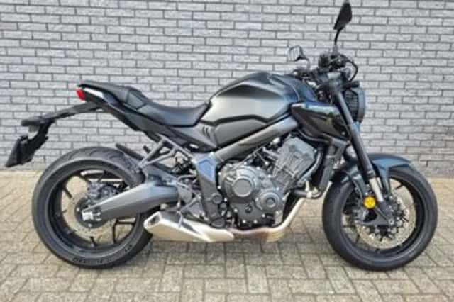 Honda CB650R (2023) thumbnail 1