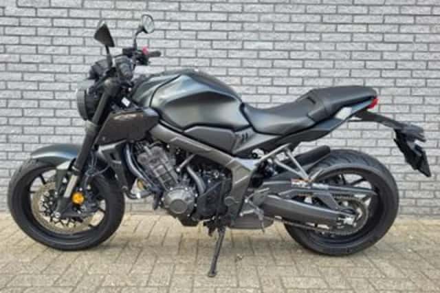 Honda CB650R (2023) thumbnail 3