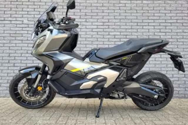 Honda X ADV (2024) thumbnail 3