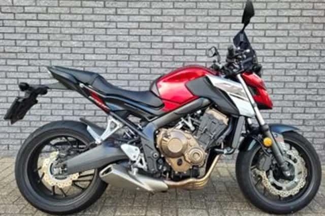 Honda CB650F (2018) thumbnail 1