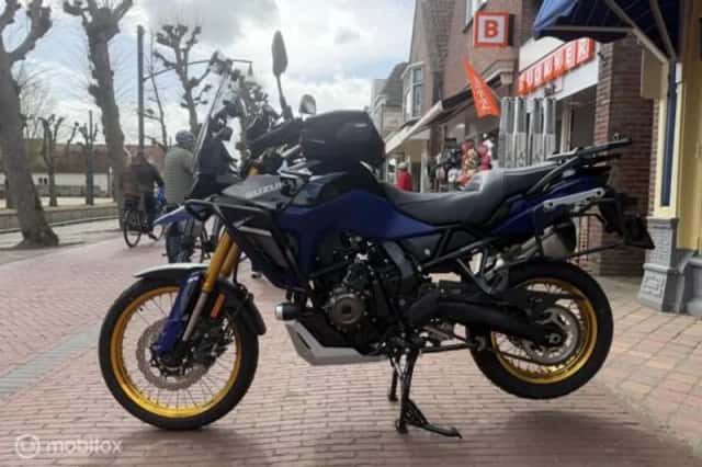 Suzuki 800 V-Strom DE (2024) thumbnail 2