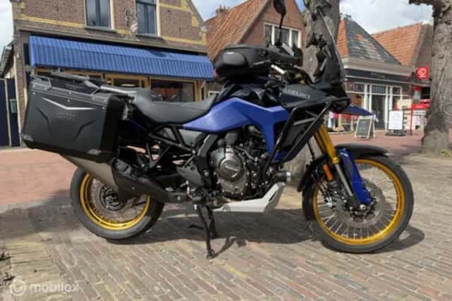 Suzuki 800 V-Strom DE (2024) thumbnail 3