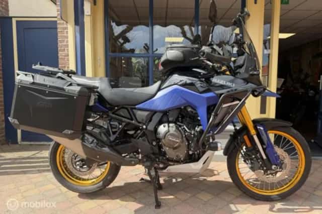 Suzuki 800 V-Strom DE (2024) thumbnail 4