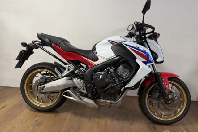 Honda CB650F (2015) thumbnail 1