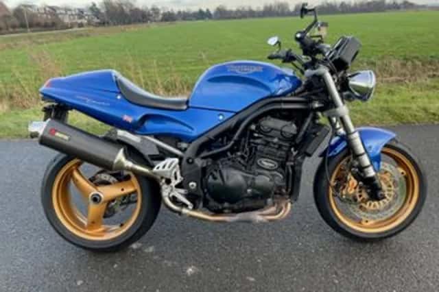 Triumph Speed Triple (1998) thumbnail 1