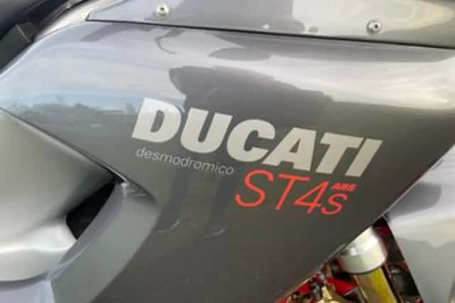 Ducati ST 4S (2003) thumbnail 4