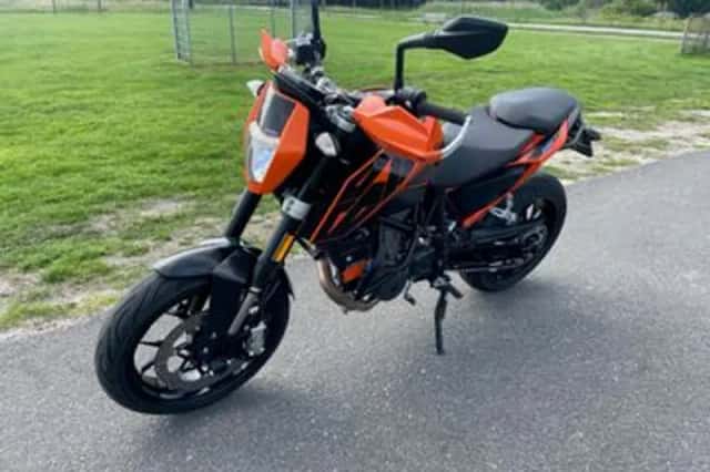 KTM 690 Duke (2016) thumbnail 3