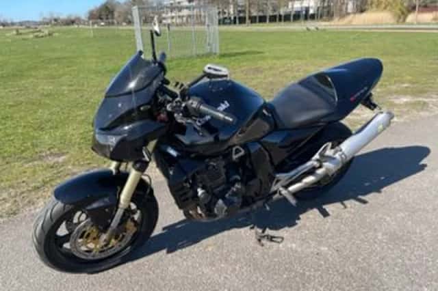 Kawasaki Z1000 (2005) thumbnail 4