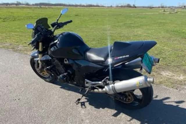 Kawasaki Z1000 (2005) thumbnail 5