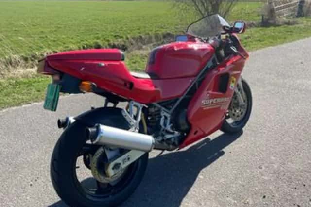 Ducati 888 (1992) thumbnail 2