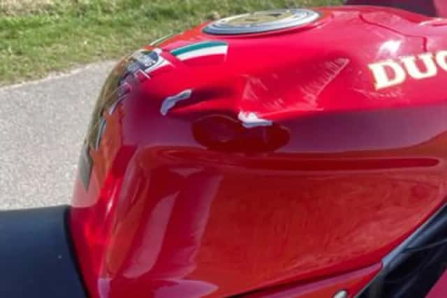 Ducati 888 (1992) thumbnail 4