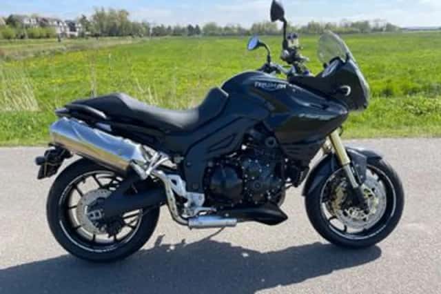 Triumph Tiger 1050 (2009) thumbnail 1