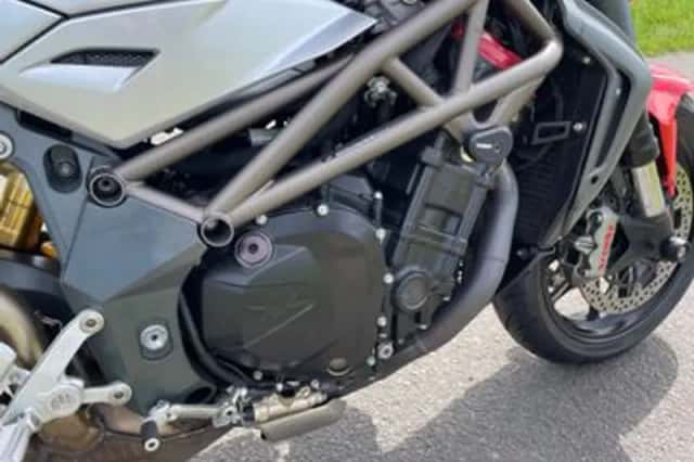 MV Agusta Brutale 1090 (2010) thumbnail 4