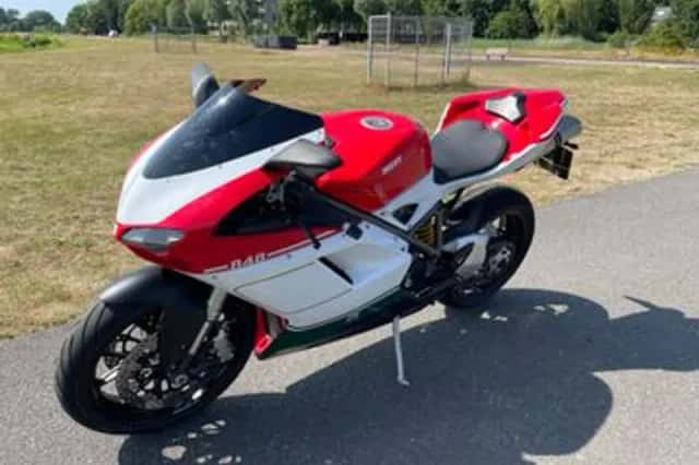 Ducati 848 (2008) thumbnail 4