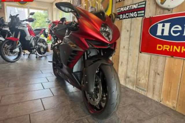 MV Agusta F3 800 (2025) thumbnail 3