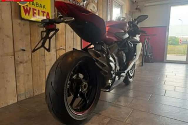 MV Agusta F3 800 (2025) thumbnail 4