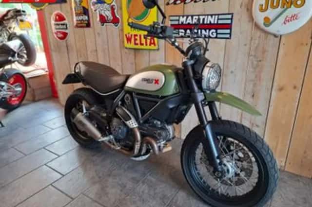 DUCATI SCRAMBLER URBAN ENDURO (2015) thumbnail 1