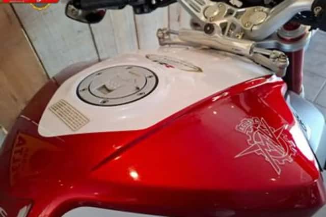 MV AGUSTA BRUTALE 800 DRAGSTER RR (2015) thumbnail 6