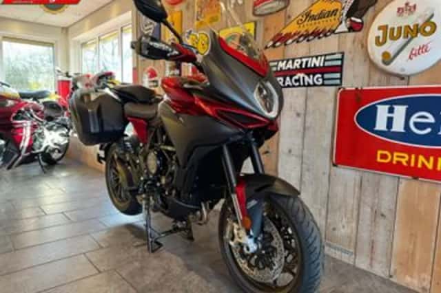 MV AGUSTA TURISMO VELOCE LUSSO SCS (2025) thumbnail 3
