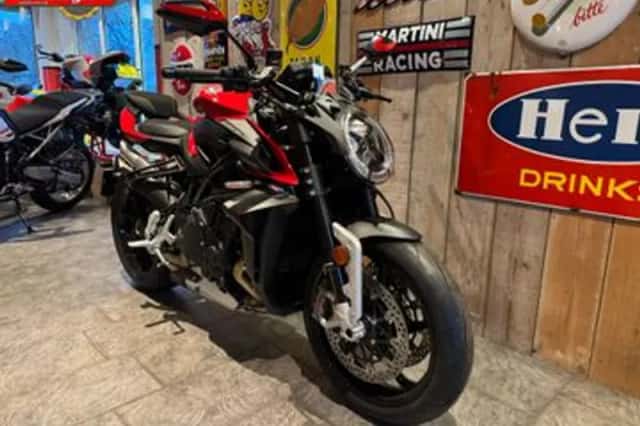 MV AGUSTA BRUTALE 1000 (2025) thumbnail 4