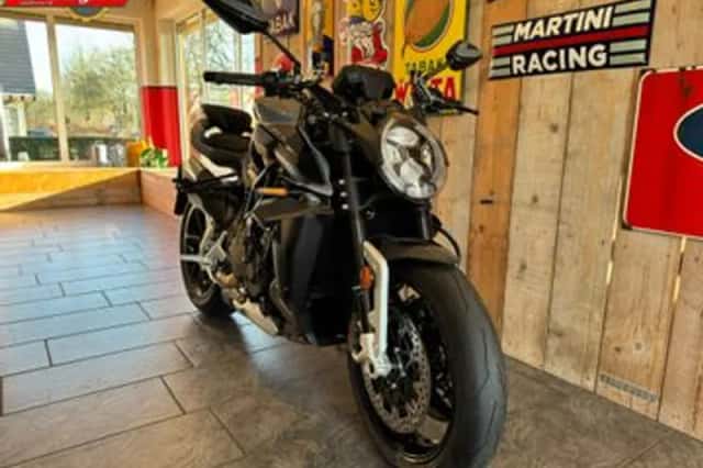 MV AGUSTA BRUTALE 1000 (2025) thumbnail 5