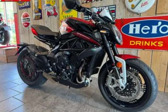 MV Agusta Dragster 800 (2025) thumbnail 2