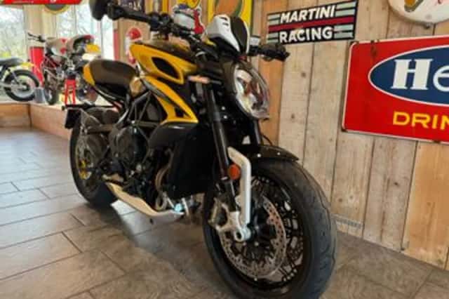 MV AGUSTA DRAGSTER 800 RR SCS (2025) thumbnail 3