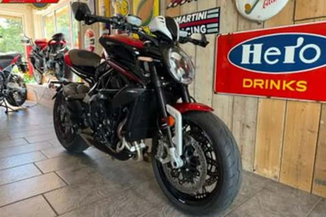 MV Agusta Dragster 800 (2025) thumbnail 3