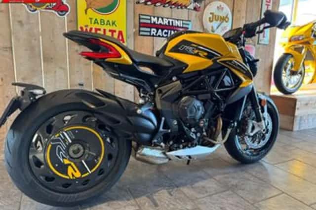 MV AGUSTA DRAGSTER 800 RR SCS (2025) thumbnail 4