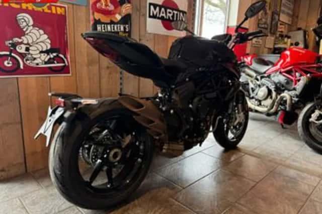 MV AGUSTA BRUTALE 800 (2025) thumbnail 5