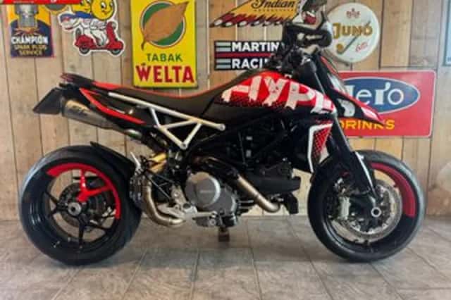 Ducati Hypermotard 950 RVE (2021) thumbnail 1