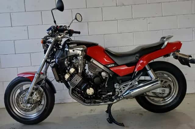 Yamaha FZX 750 (1992) thumbnail 2