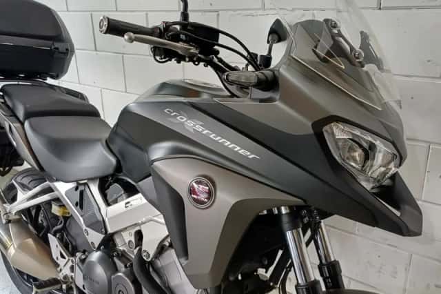 Honda VFR 800 X Crossrunner (2015) thumbnail 5