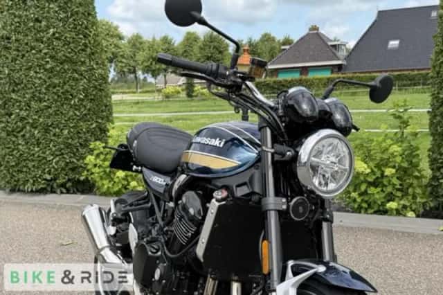 Kawasaki Z900RS (2023) thumbnail 2
