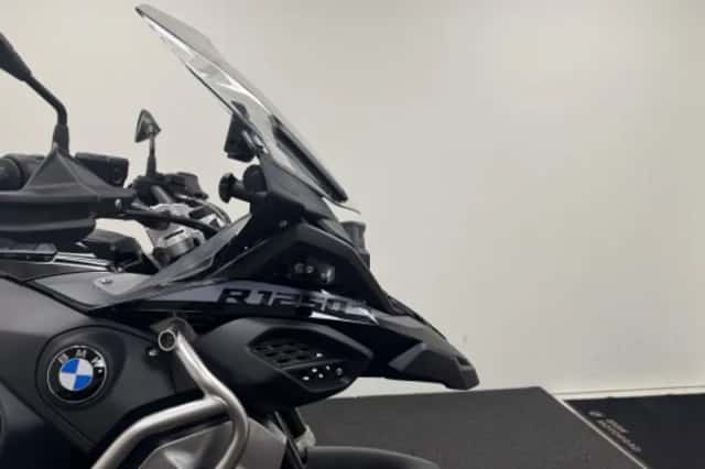 BMW R 1250 GS Adventure (2021) thumbnail 1