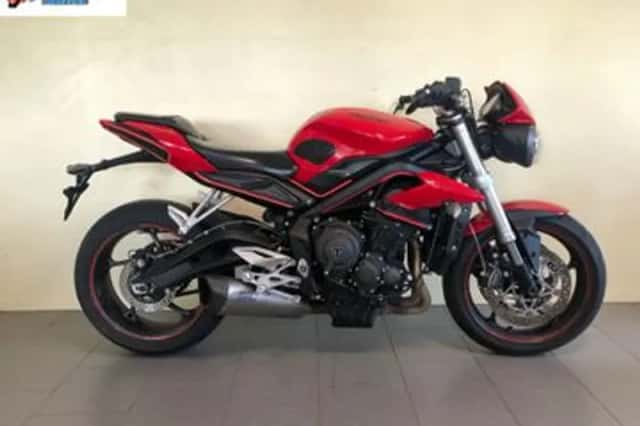 Triumph Street Triple S (2018) thumbnail 1