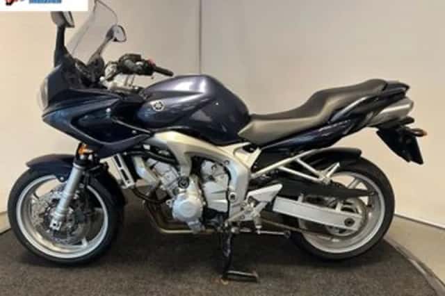 Yamaha FZ 6S Fazer (2004) thumbnail 2