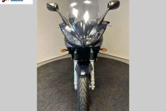 Yamaha FZ 6S Fazer (2004) thumbnail 3