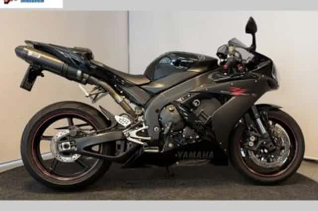 Yamaha YZF-R1 (2006) thumbnail 4
