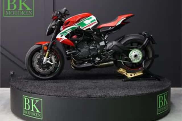 MV AGUSTA DRAGSTER 800 RC SCS (2024) thumbnail 3
