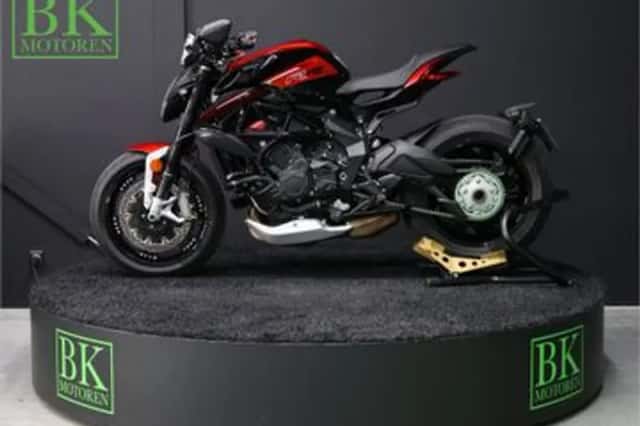 MV Agusta Dragster 800 (2024) thumbnail 3