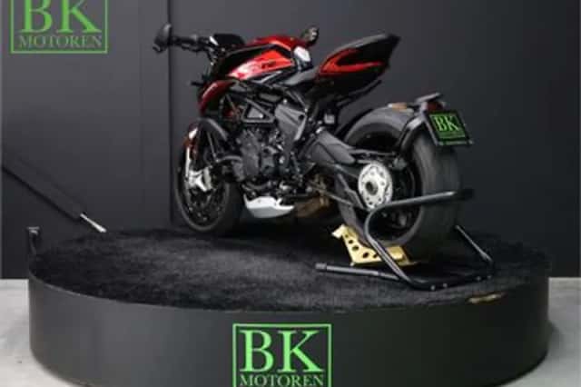MV Agusta Dragster 800 (2024) thumbnail 4