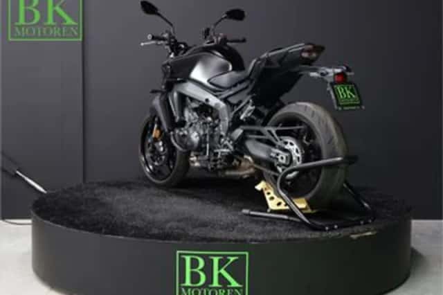 Yamaha MT-09 (2024) thumbnail 4
